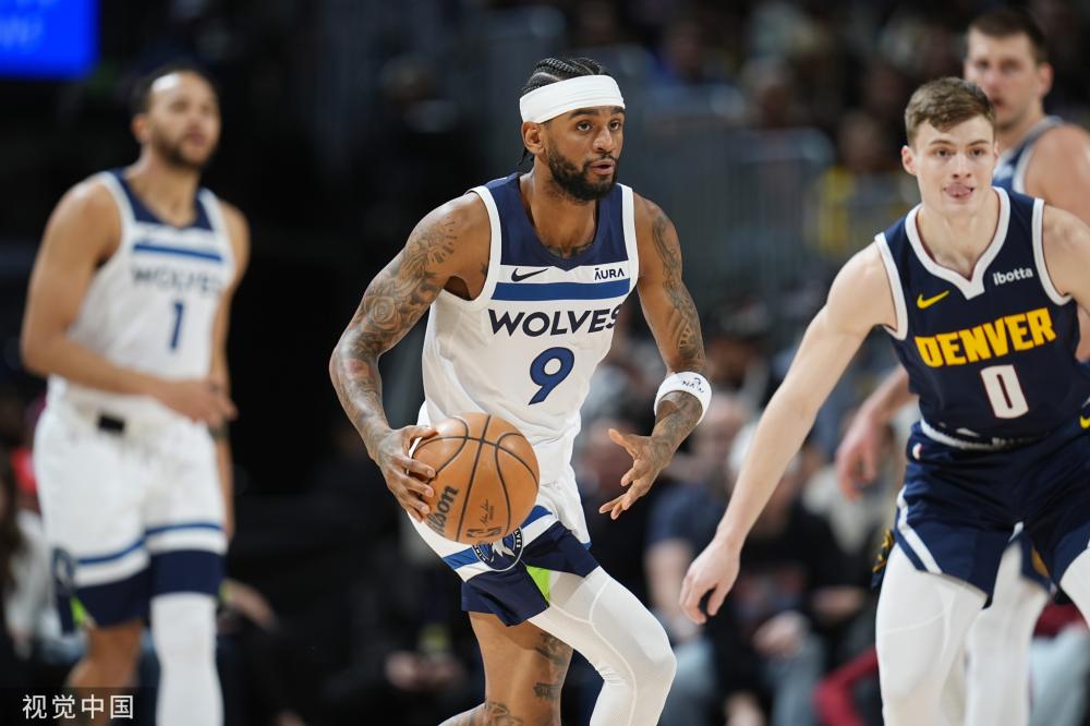 团队并肩作 团队并肩作