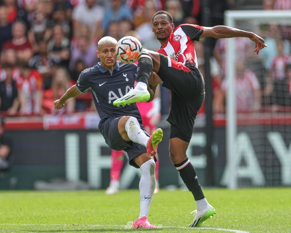 助汉密尔顿 助汉密尔顿