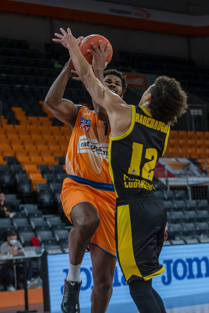 女足的发展 女足的发展